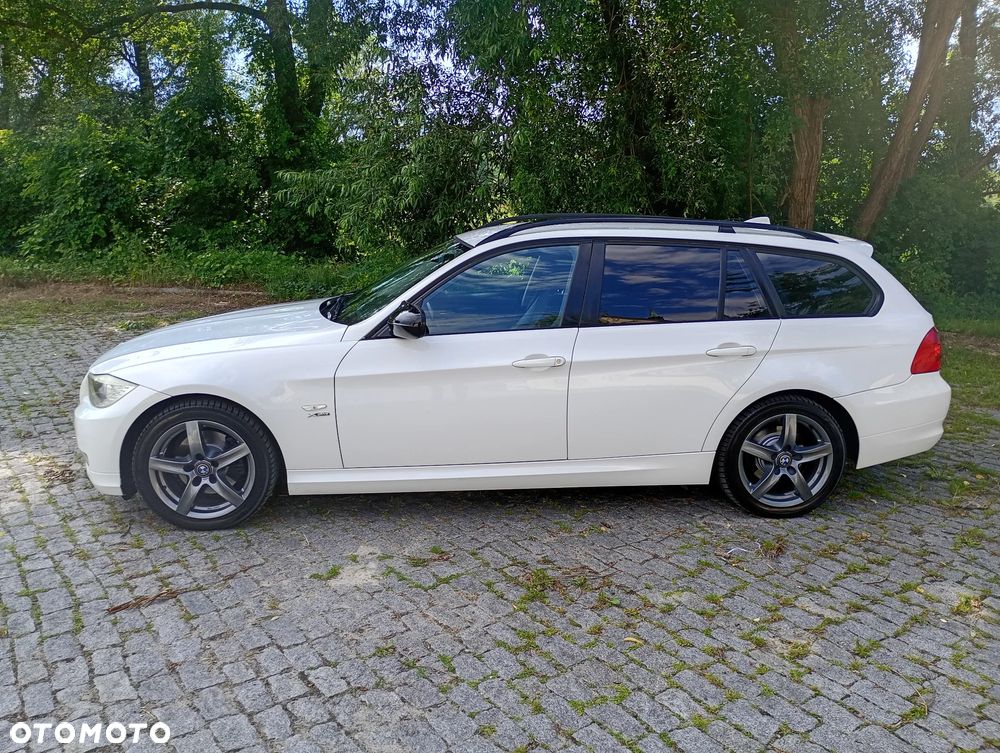 BMW Seria 3 320d xDrive DPF - 7