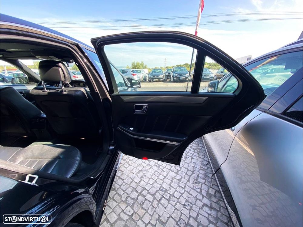 Mercedes-Benz E 250 BlueTEC Elegance 4-Matic - 12