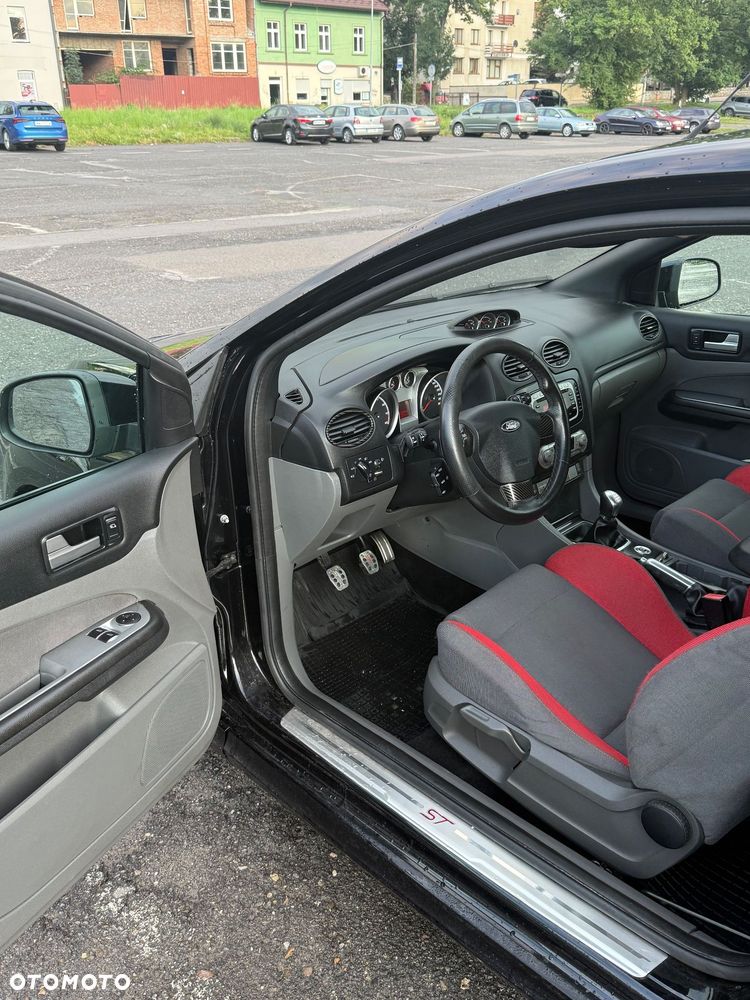 Ford Focus - 10
