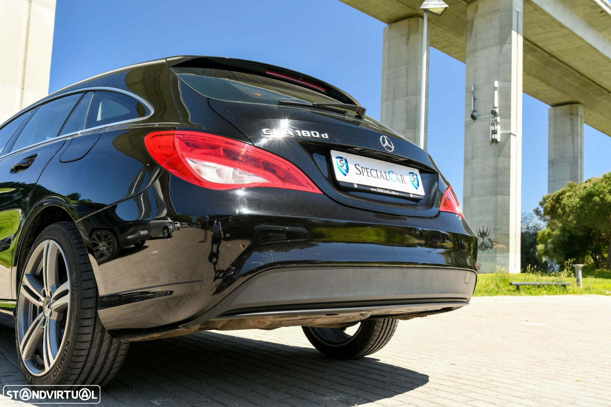 Mercedes-Benz CLA 180 d Shooting Brake Urban - 10