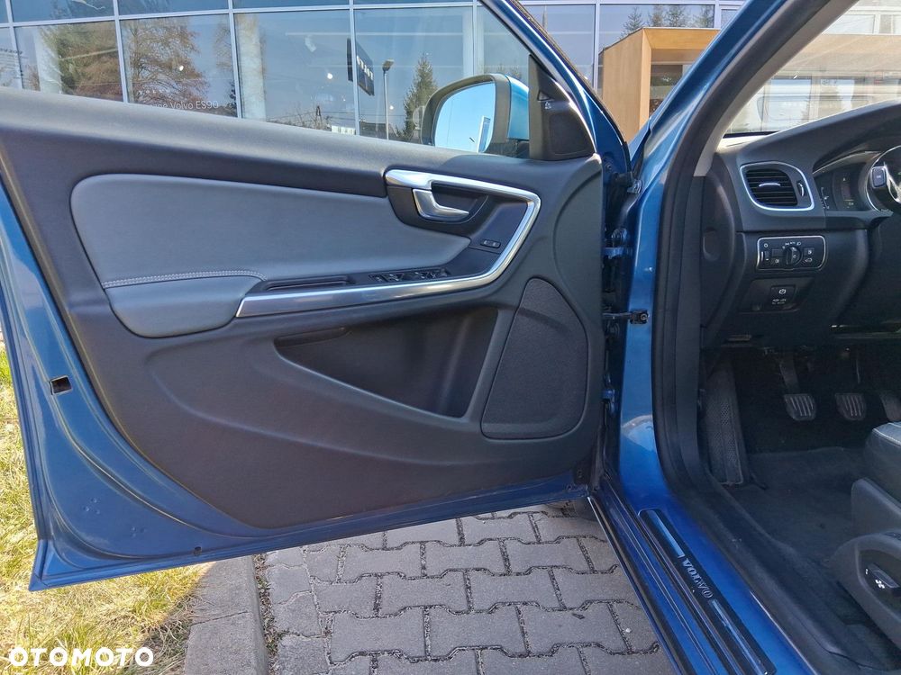 Volvo V60 - 19