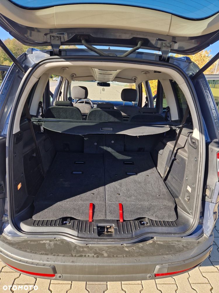 Ford Galaxy - 23