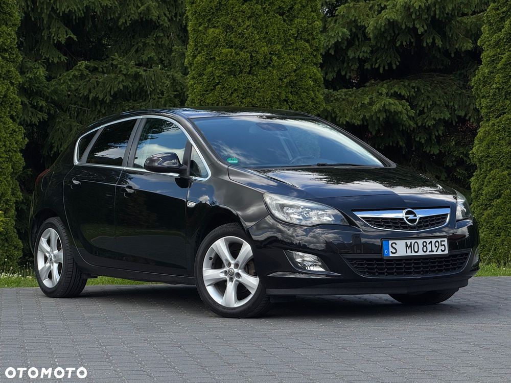 Opel Astra 1.4 Turbo Design Edition - 11