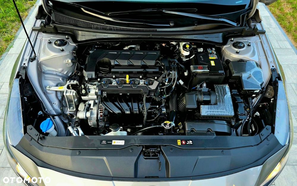 Hyundai Elantra 1.6 Smart - 36