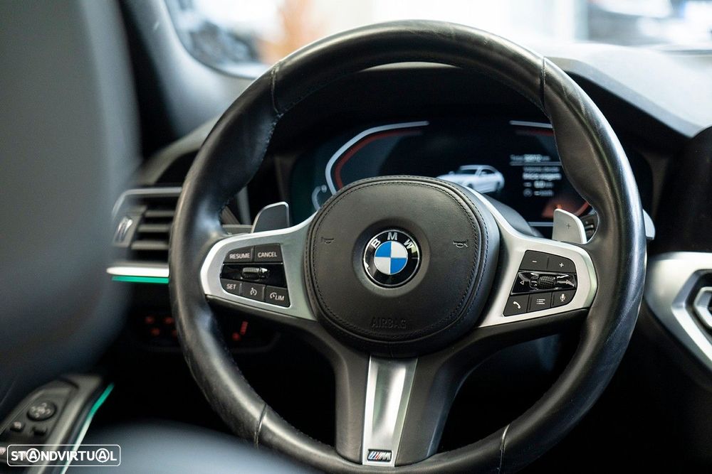 BMW 320 d Pack Desportivo M Auto - 30