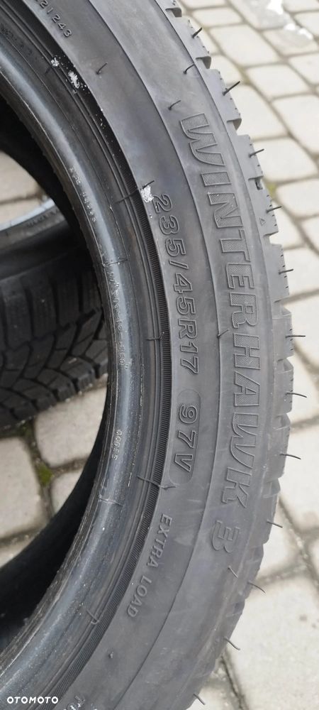 235/45/17 dunlop winter sport 5 - 6