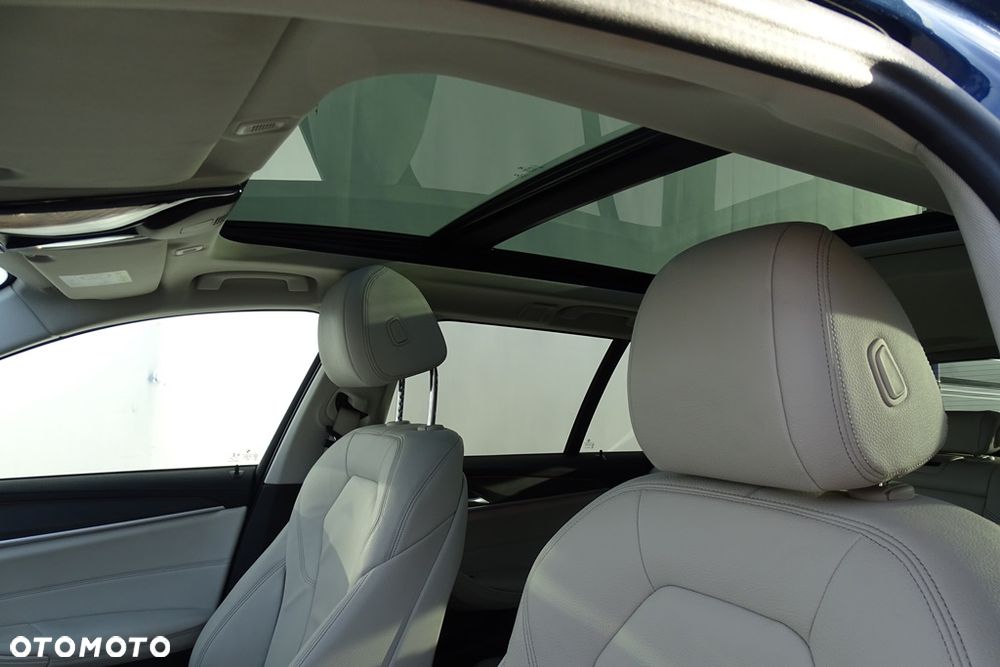 BMW Seria 5 520d Luxury Line - 21