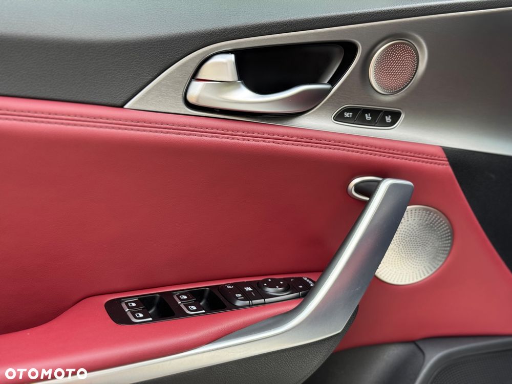 Kia Stinger 2.0 T-GDI GT Line - 19