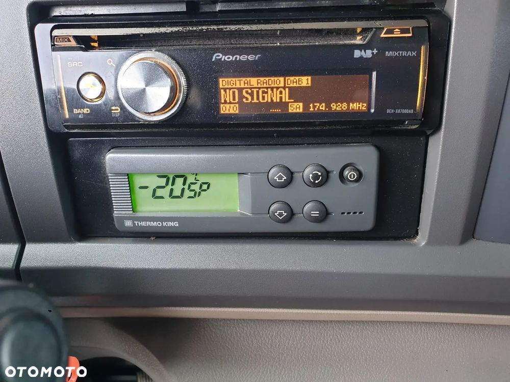 DAF LF 220 EURO 6 CHŁODNIA / MROŹNIA + WINDA - 20