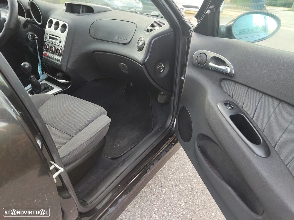 Alfa Romeo 156 Sportwagon 1.9 JTD - 9