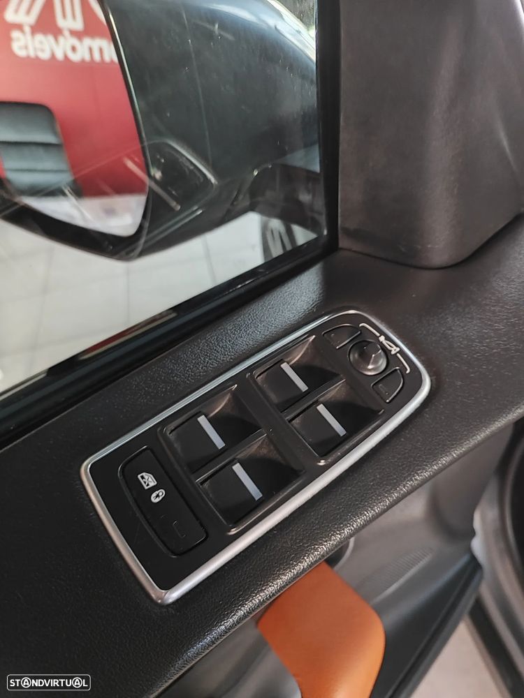 Jaguar F-Pace 20d Aut. R-Sport - 24