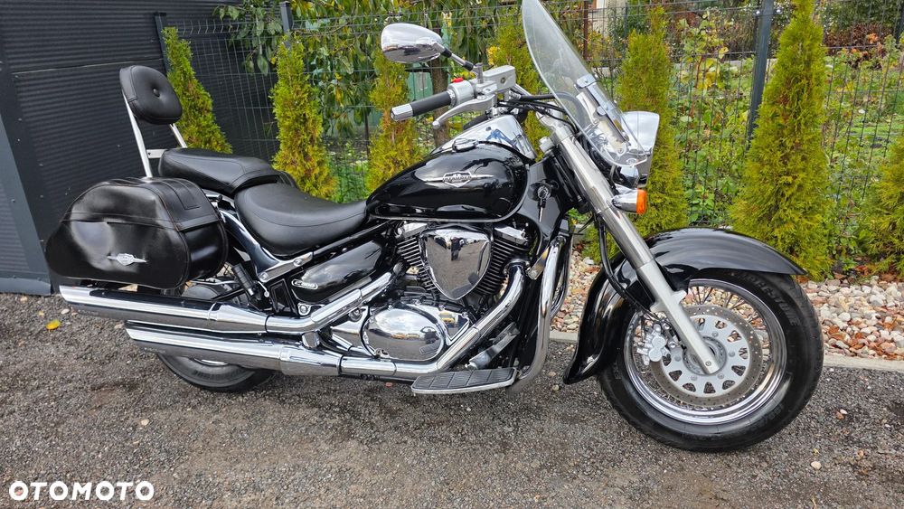 Suzuki Intruder