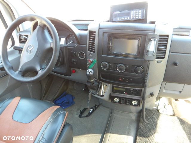 Mercedes-Benz SPRINTER 11 - 3