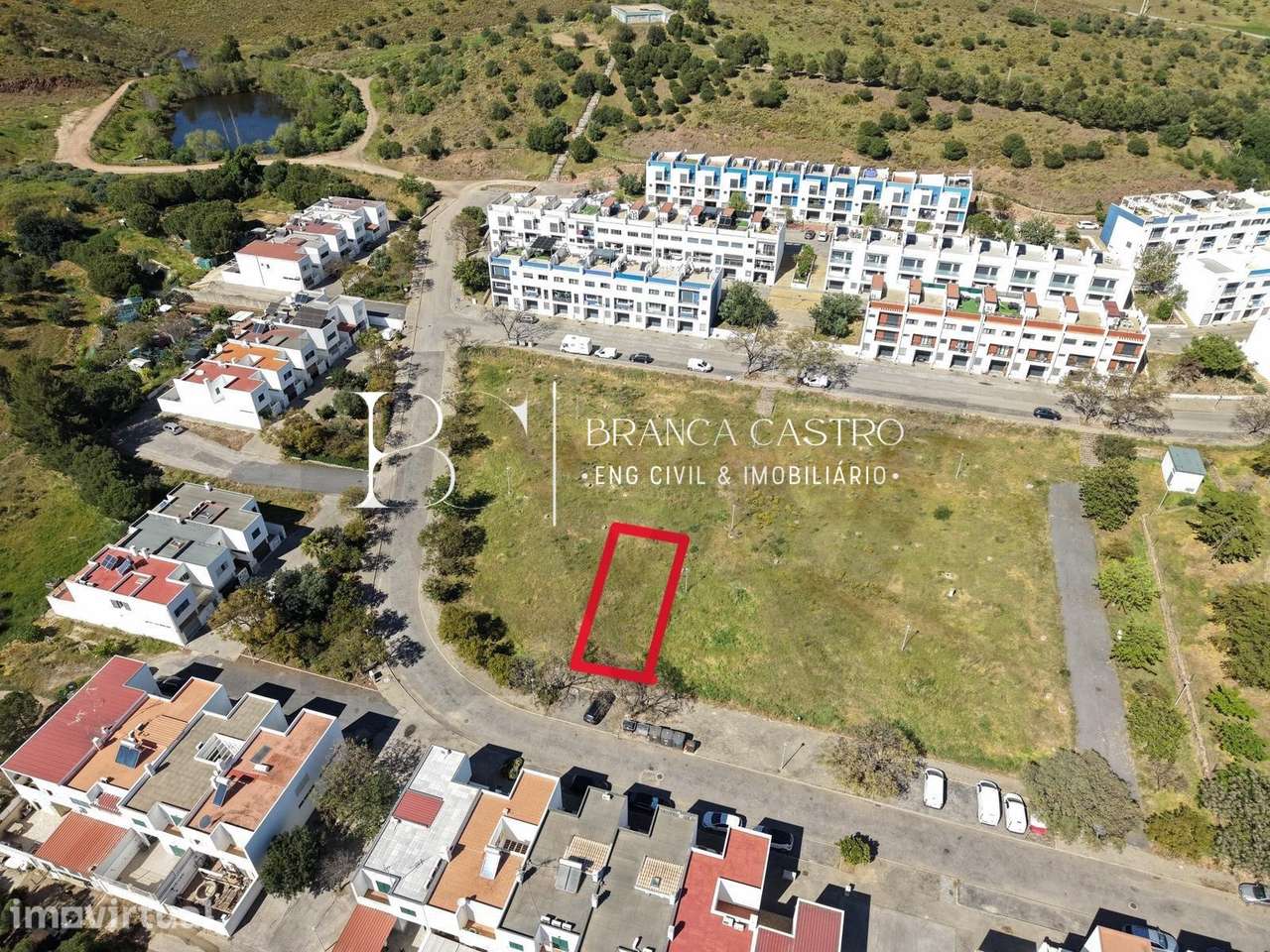 lote de terreno na Quinta da Cerca para construção de 2 ou 3 moradias - Grande imagem: 2/9