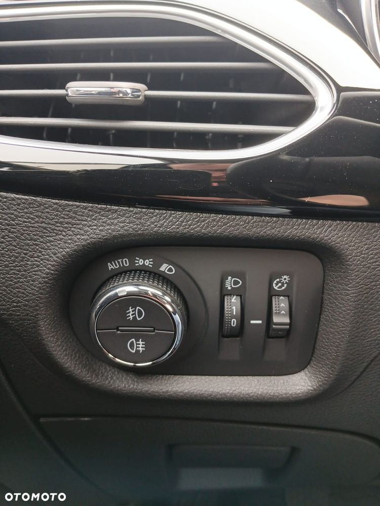 Opel Astra 1.4 Turbo Start/Stop Innovation - 12