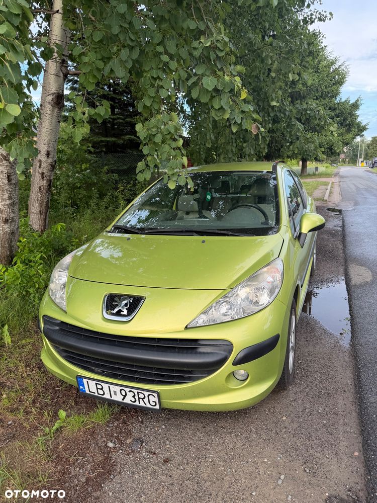 Peugeot 207 1.4 16V Presence - 2