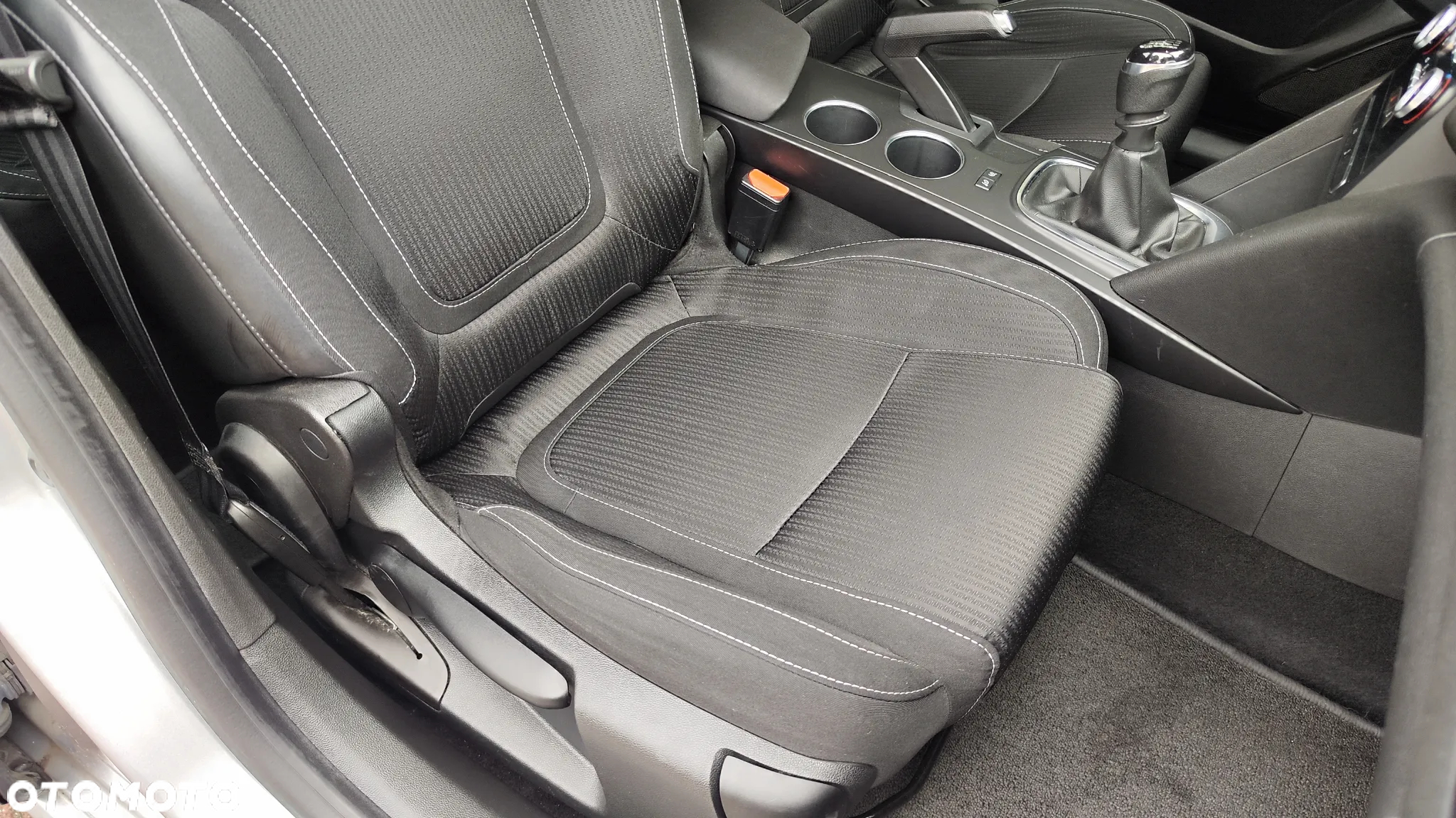 Renault Megane ENERGY TCe 100 EXPERIENCE - 33