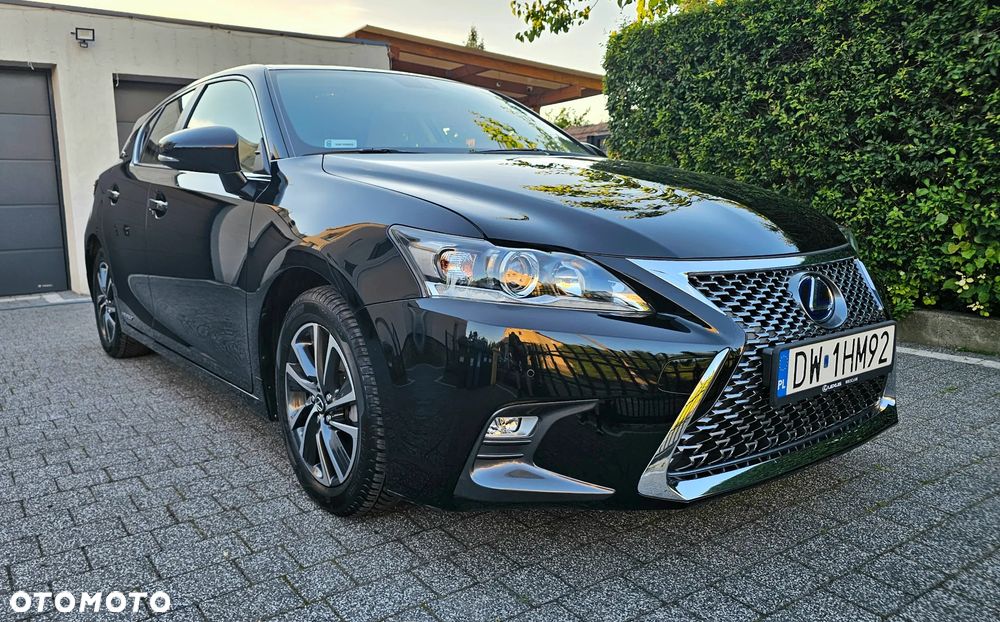 Lexus CT - 13