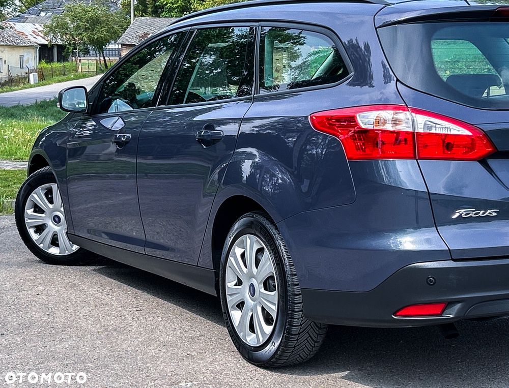 Ford Focus 1.0 EcoBoost Trend - 17