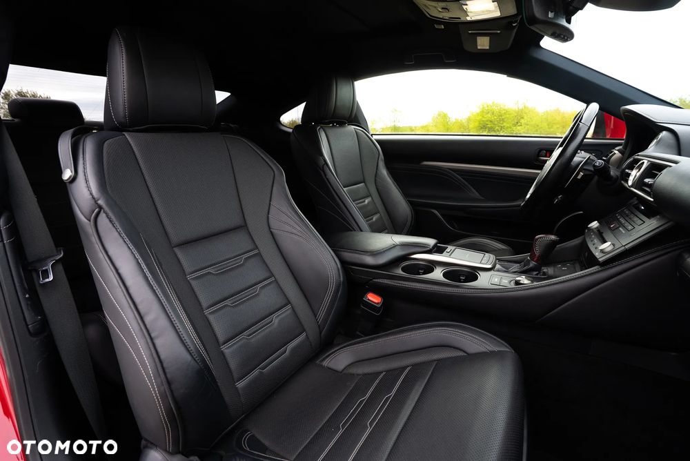 Lexus RC - 13