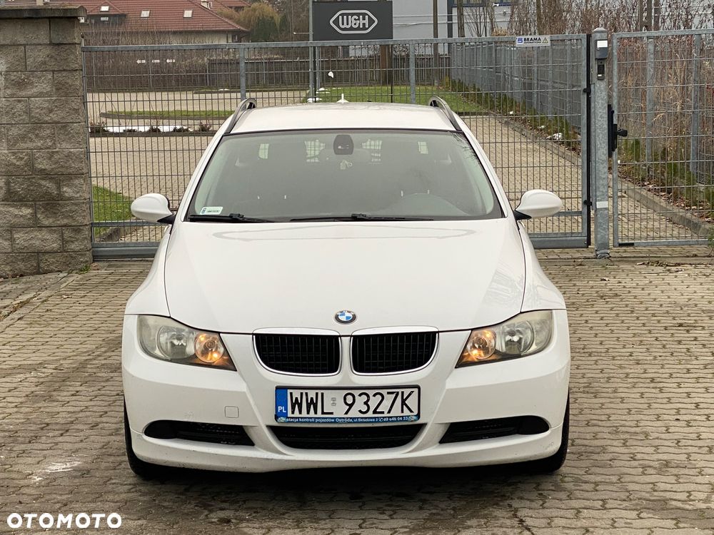 BMW Seria 3 318d - 13