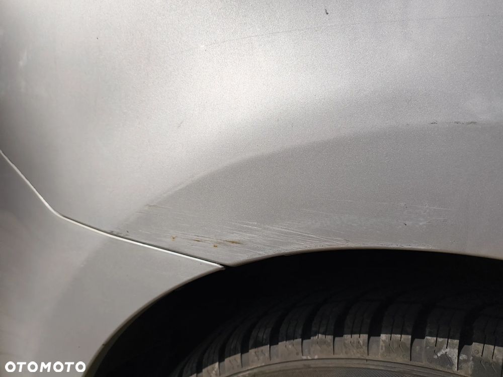 Toyota Avensis 1.8 Premium - 5