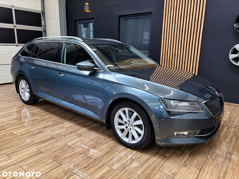 Skoda Superb 2.0 TDI DSG Sportline - 5