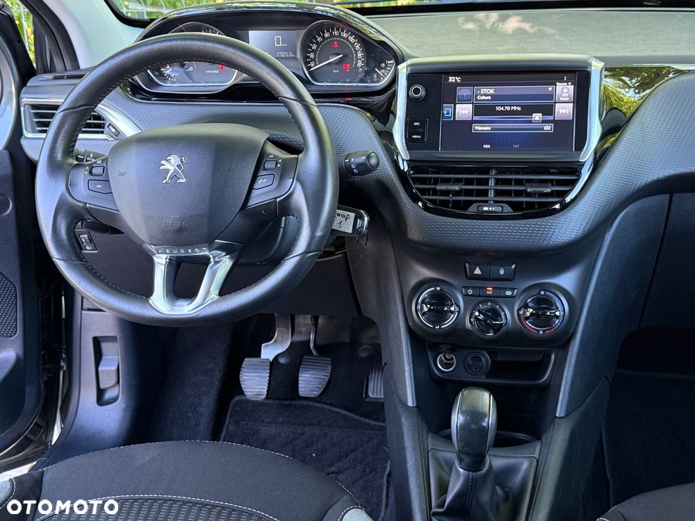 Peugeot 208 1.2 PureTech Style - 7