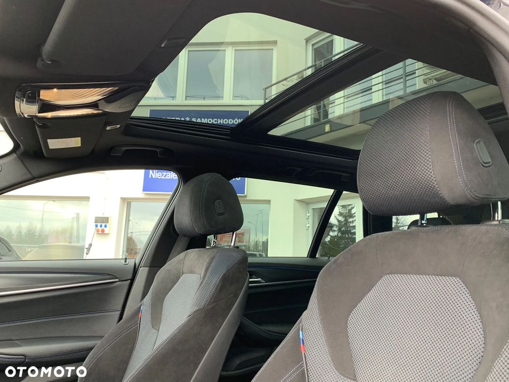 BMW Seria 5 530e M Sport sport - 17