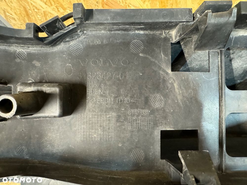Absorber zderzaka Volvo s60 v60 - 2