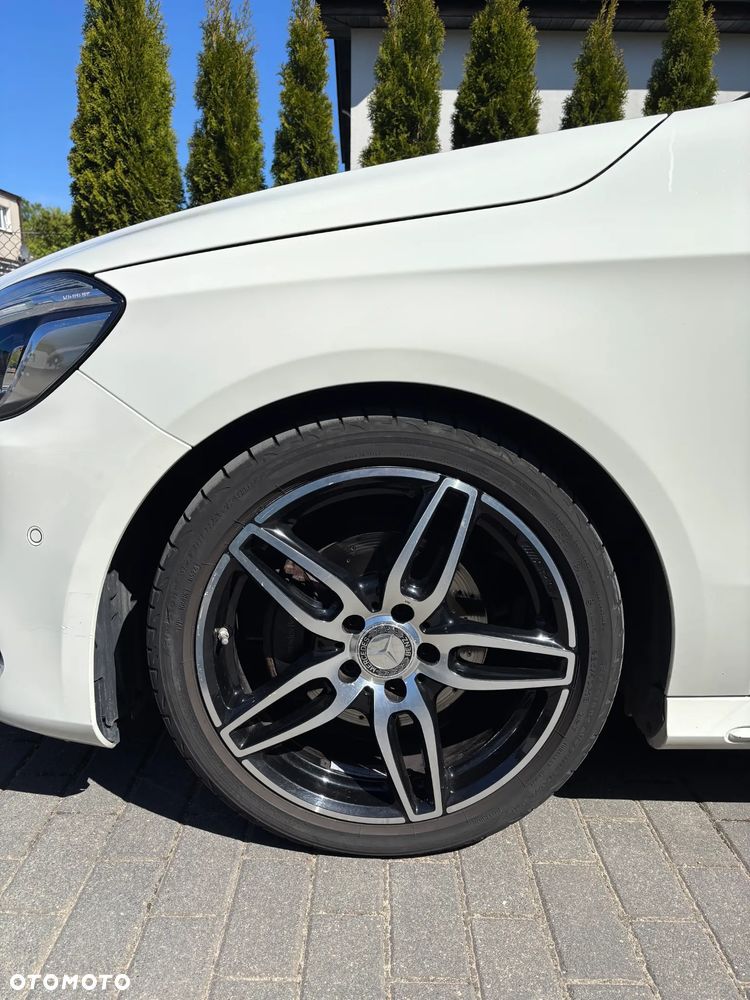 Mercedes-Benz Klasa A 180 AMG Line - 17