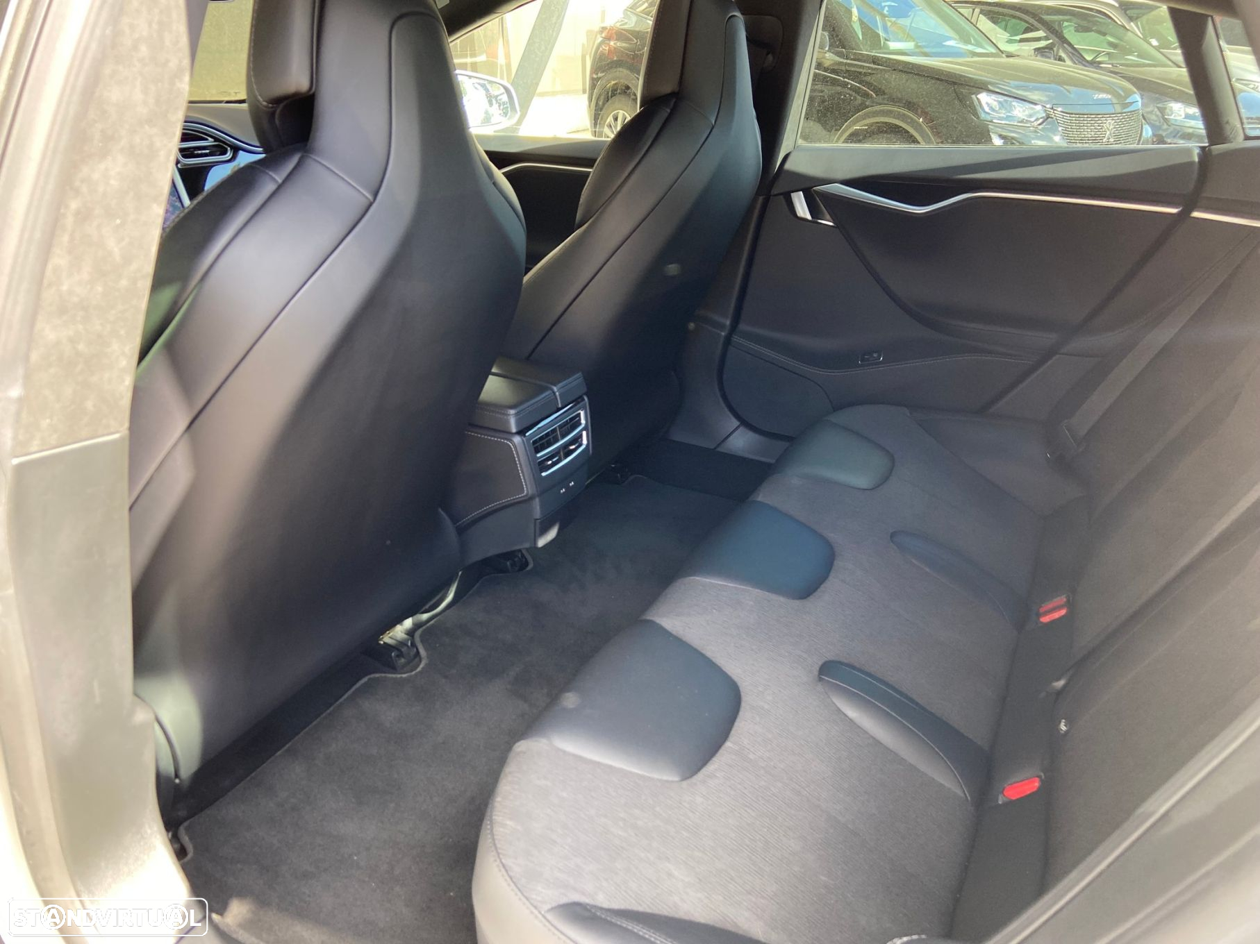 Tesla Model S 75 - 35
