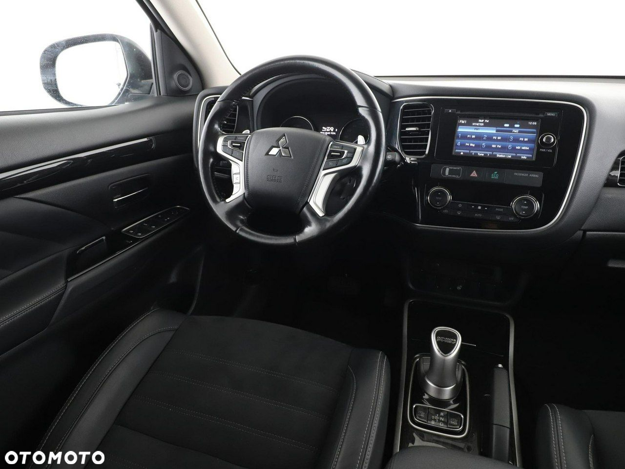 Mitsubishi Outlander - 16