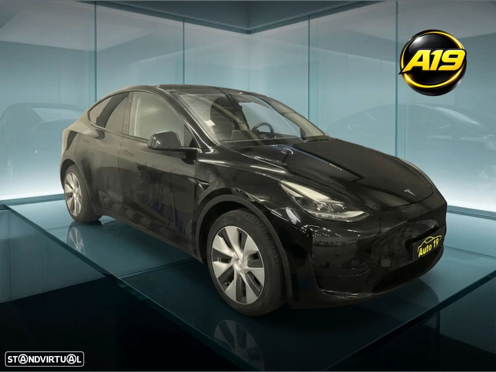 Tesla Model Y RWD - 2