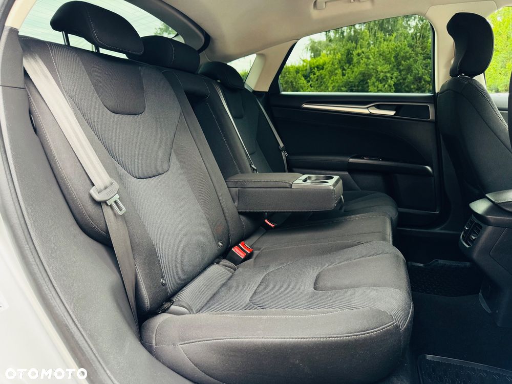 Ford Mondeo 2.0 TDCi Titanium PowerShift - 34
