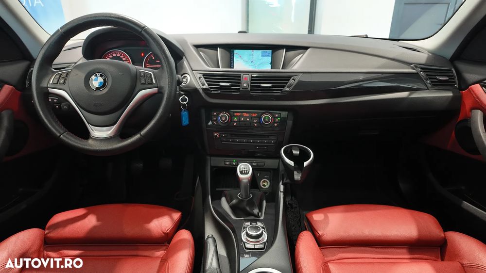 BMW X1 sDrive20d xLine - 15