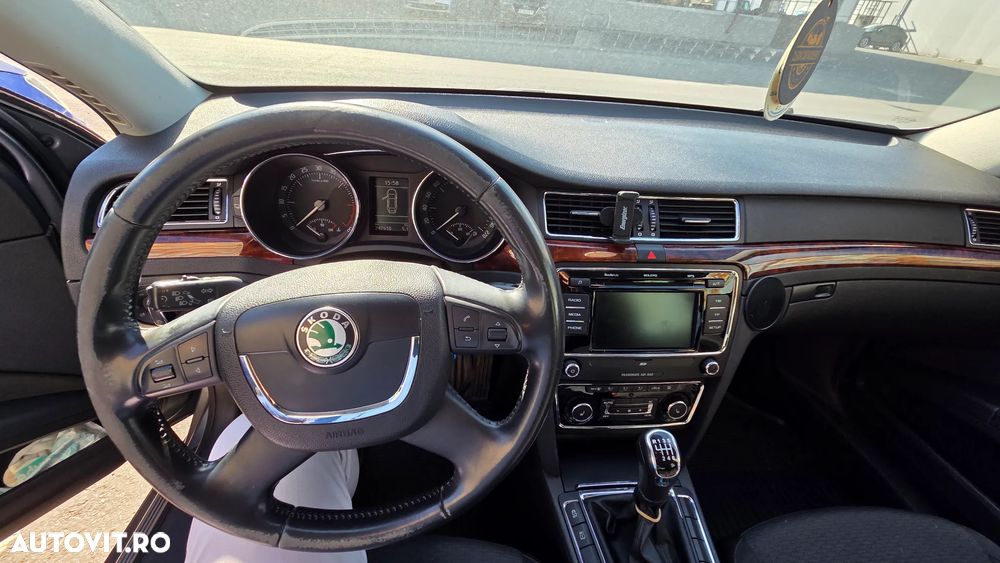 Skoda Superb 2.0 TDI Elegance 4x4 - 5