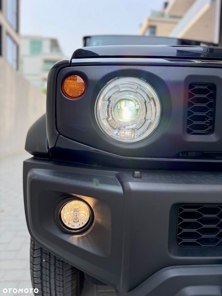 Suzuki Jimny 1.5 Elegance - 17