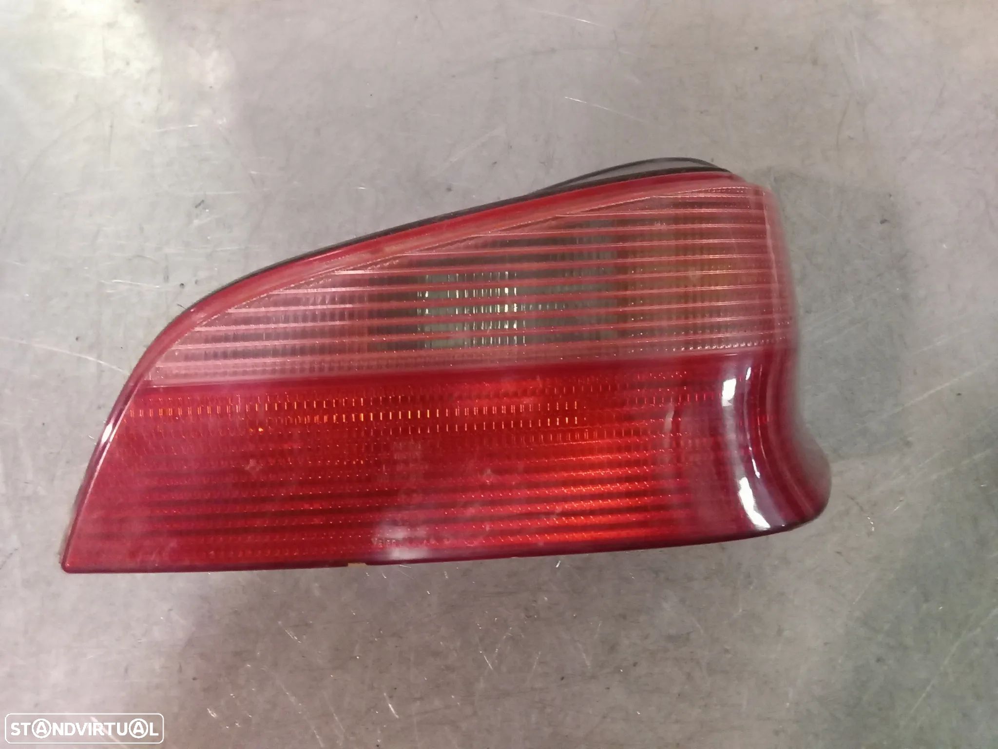 FAROLIM PEUGEOT 106 II MK2 - DIREITO - 1
