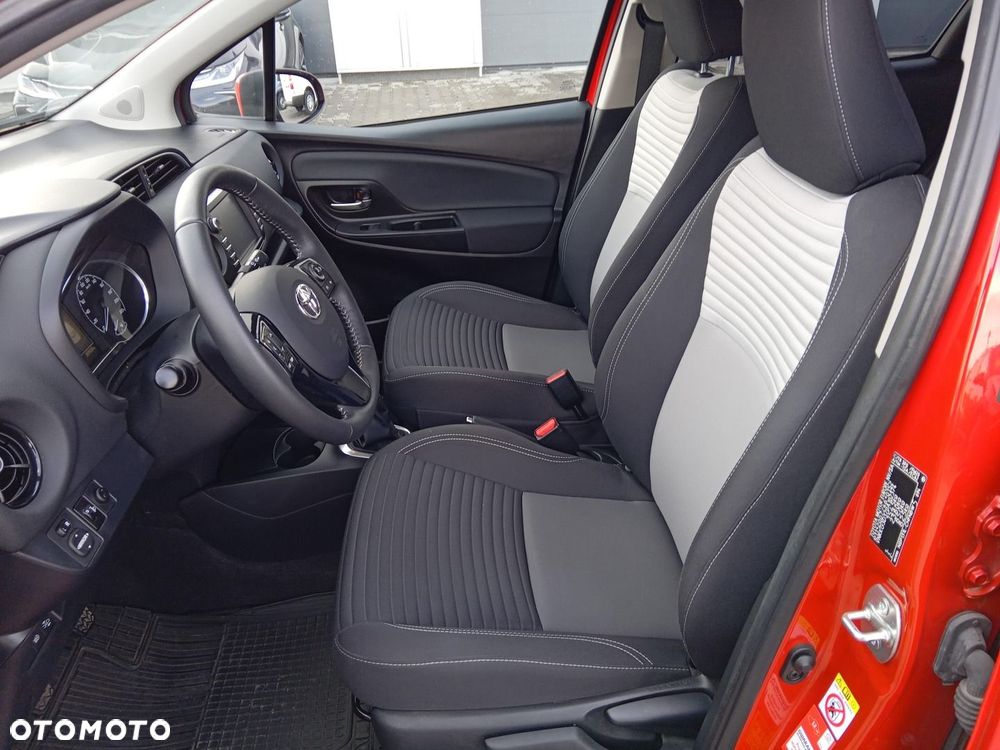 Toyota Yaris - 15