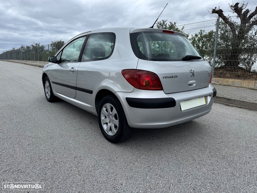 Peugeot 307 1.4 HDi XS Premium - 3