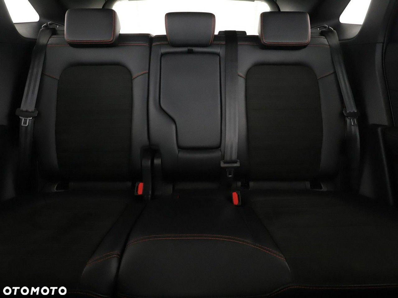 Ford Kuga 2.5P PHEV FWD ST-Line X eCVT - 18