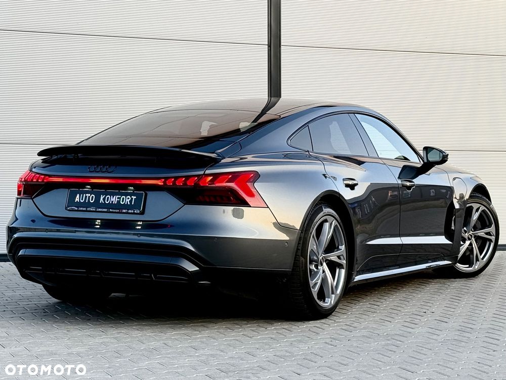 Audi e-tron GT 60 93kWh Quattro - 17