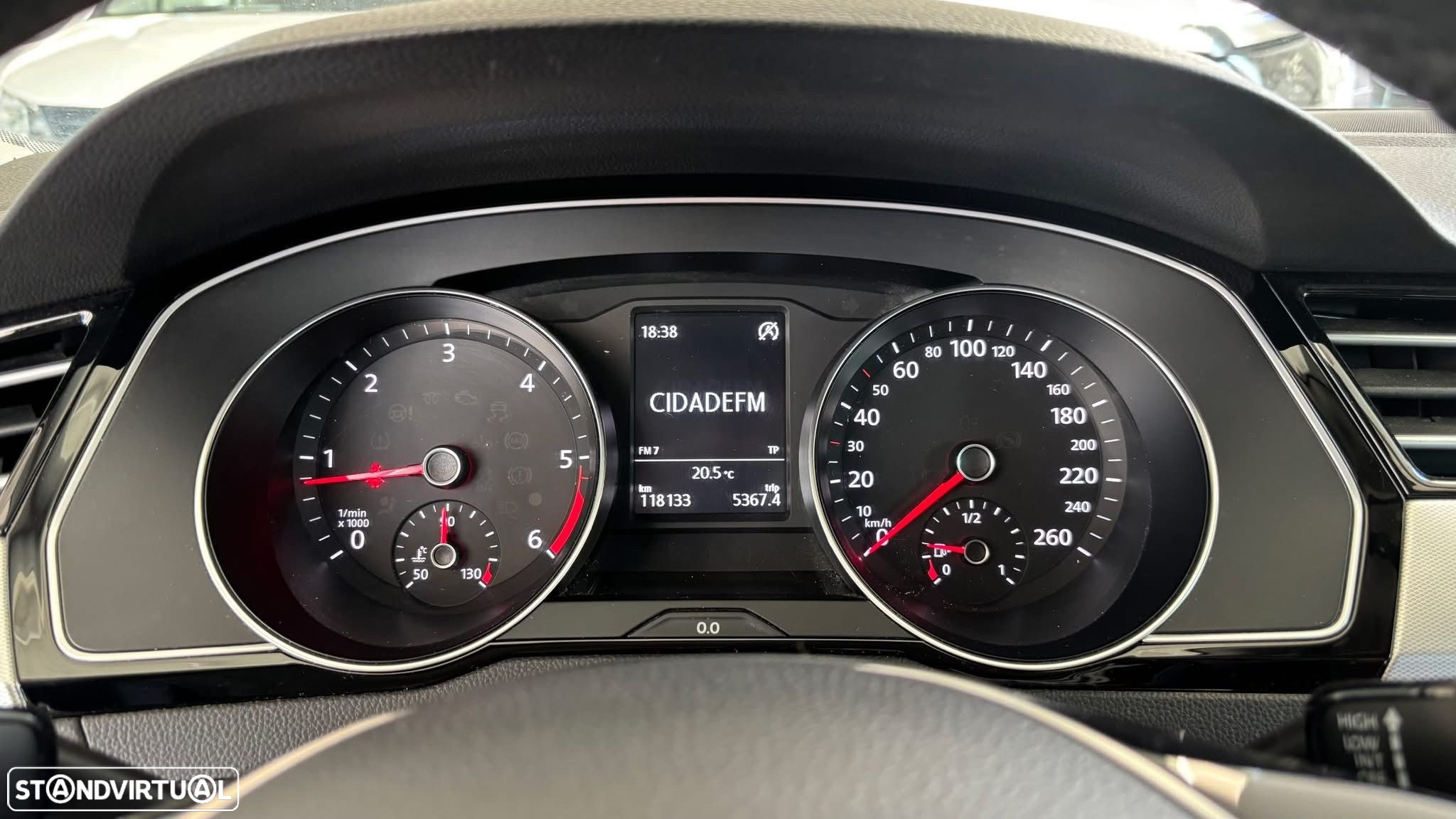 VW Passat 2.0 TDI Confortline - 7