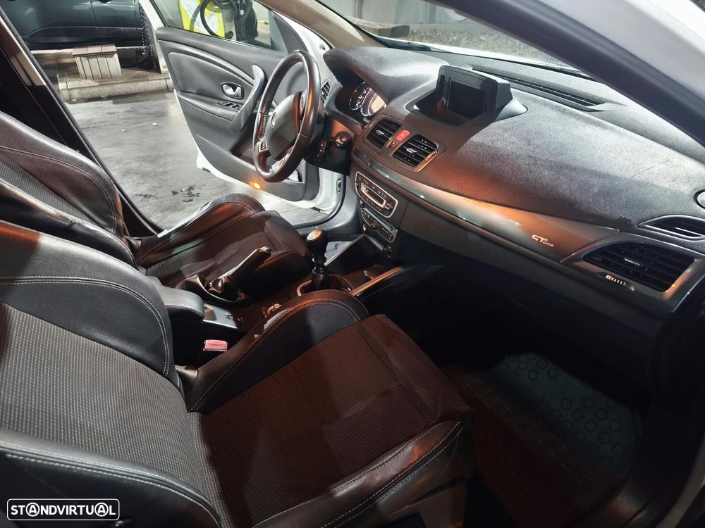 Renault Mégane Sport Tourer 1.5 dCi GT Line - 12