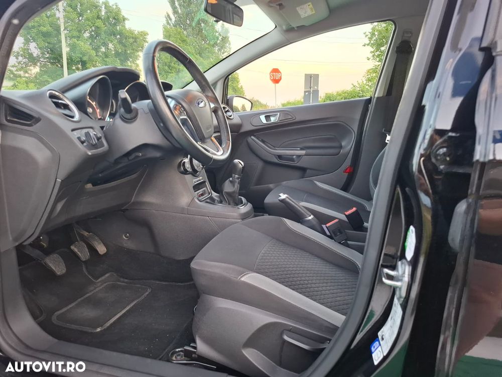 Ford Fiesta 1.0 EcoBoost S&S TITANIUM - 29