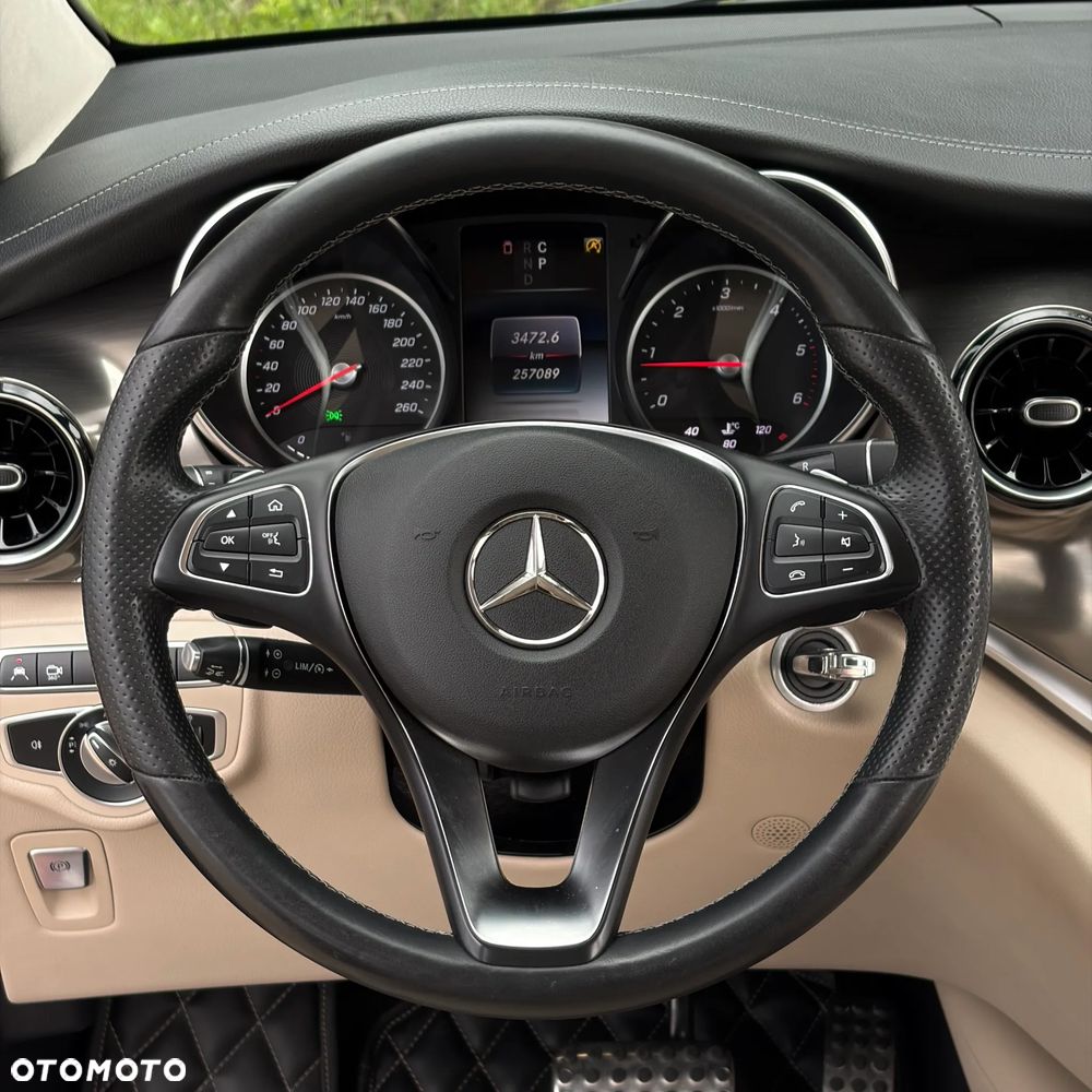 Mercedes-Benz Klasa V 300 d Extralang 9G-TRONIC Avantgarde Edition Edition 19 - 21