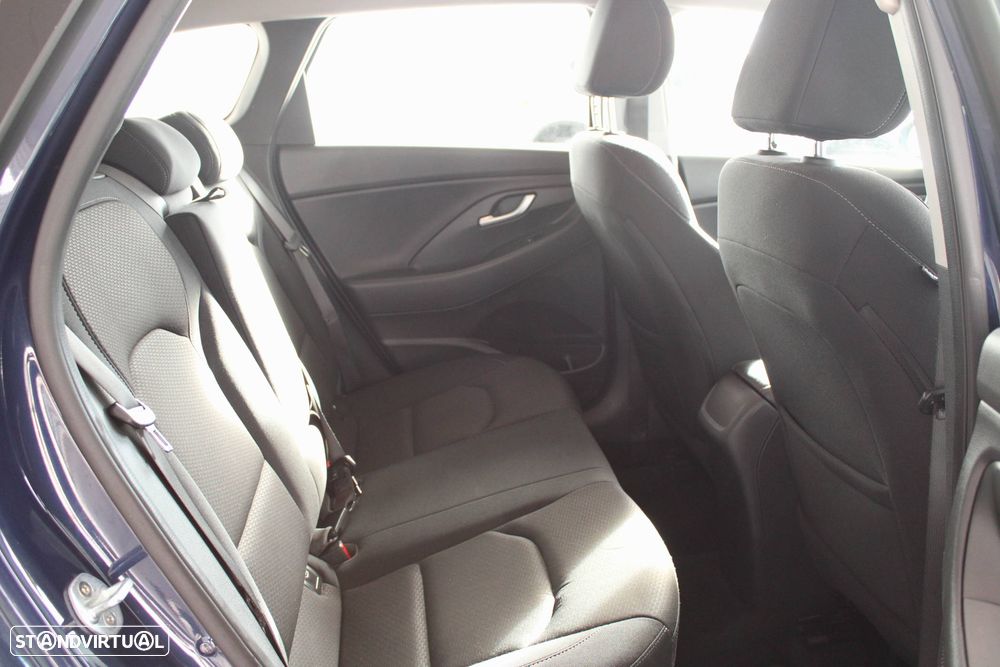 Hyundai i30 SW 1.6 CRDi Style - 14