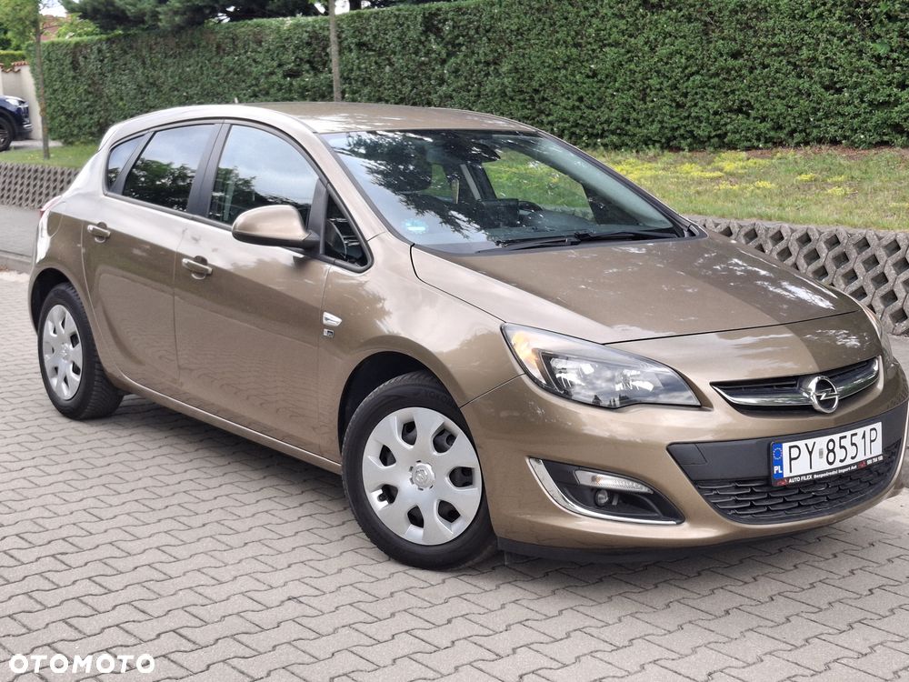 Opel Astra - 2
