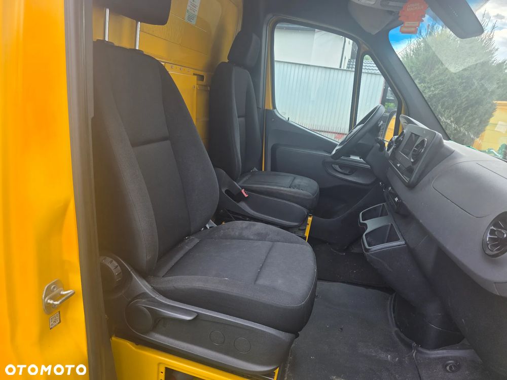 Mercedes-Benz SPRINTER - 10